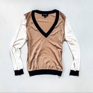 ST JOHN ✨ Color Block Merino Wool V Neck Sweater